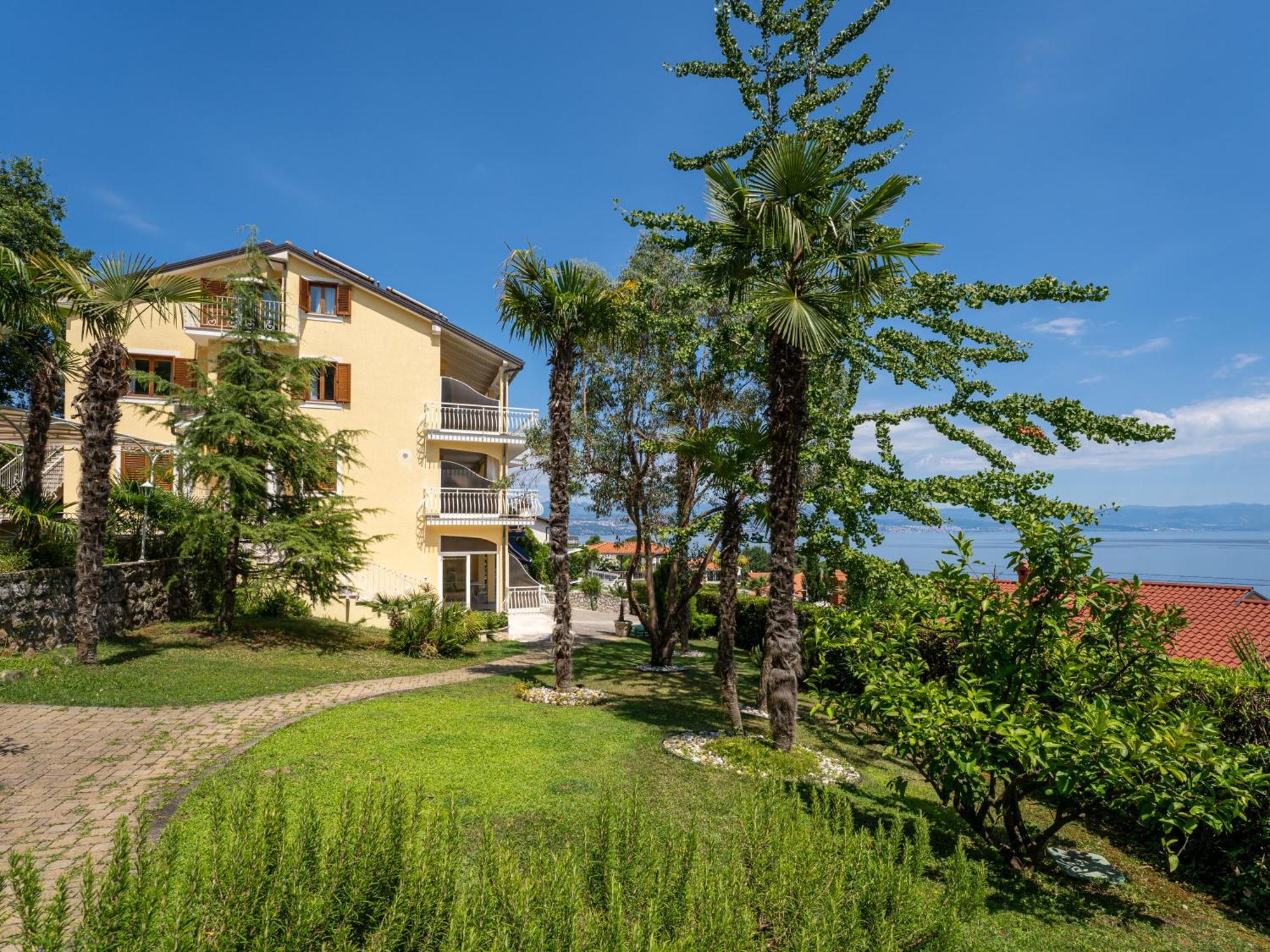 Villa Mona Lisa Lovran - Croatia ภายนอก รูปภาพ